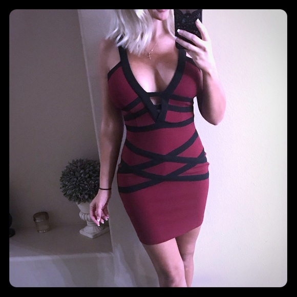 Windsor Dresses & Skirts - Burgundy dress